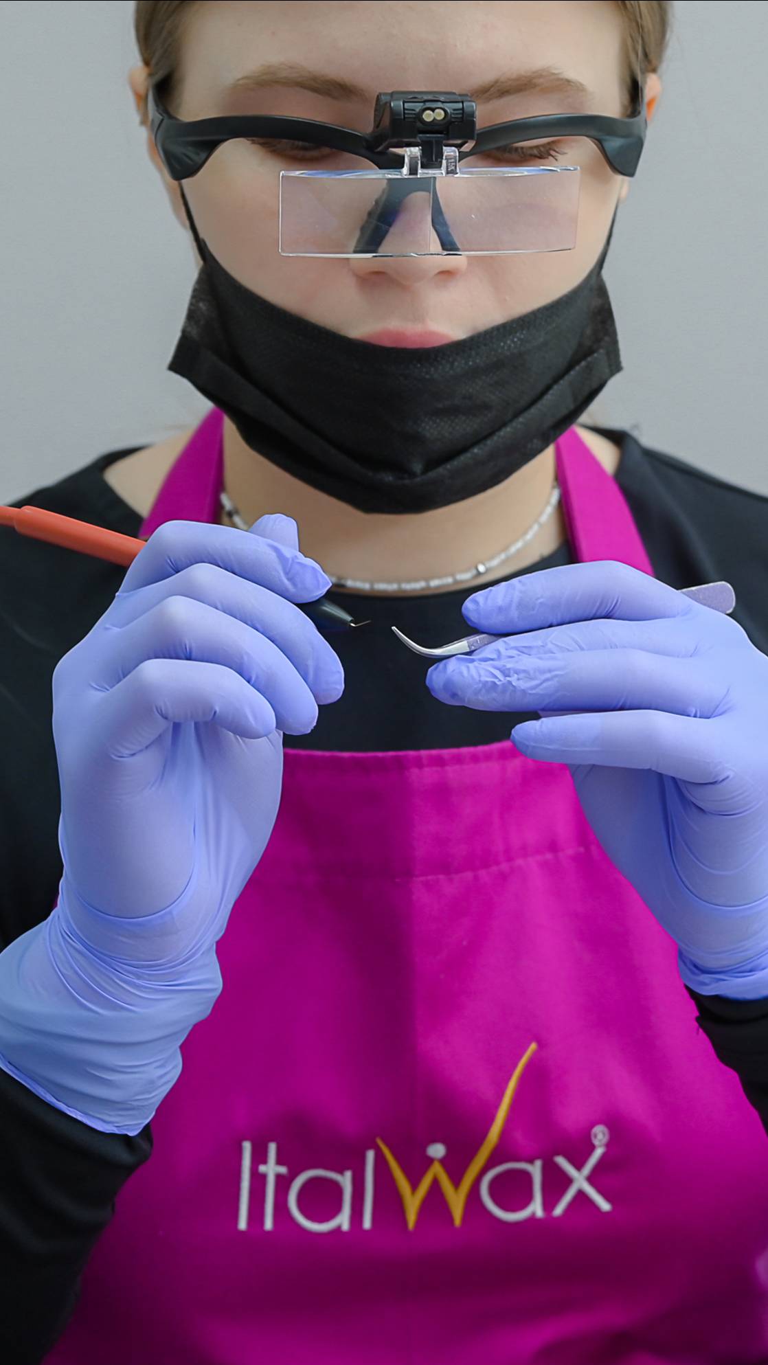 Электроэпиляция в студиях депиляции WAX BAR!
