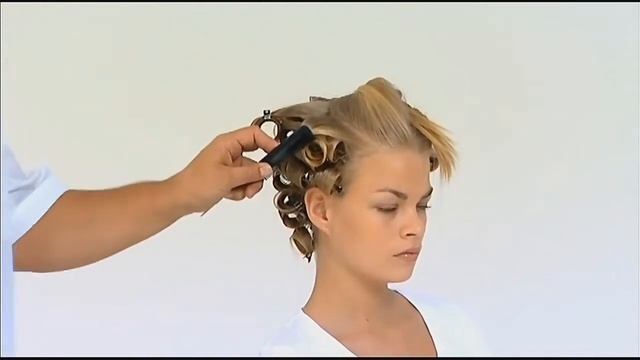 Schwarzkopf Professional: Essential looks Siren [style] Part 5