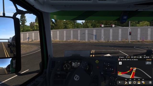 American Truck Simulator симулятор водителя дальнобойщика везем газ