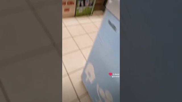 Like_7488263971295494429.mp4