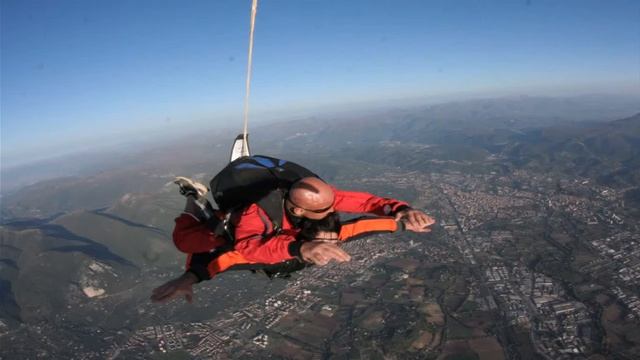 Skydive Parachute Launch with The ZOO Terni Italy - How is Skydiving Fly Landing - lancio paracadut