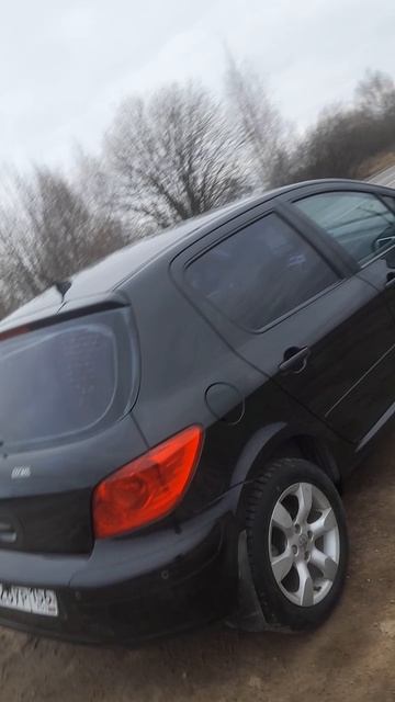 Автомобиль Пежо 307