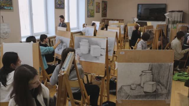 ДШИ №1 - Хроника Открытого городского конкурса академического рисунка 2025 года