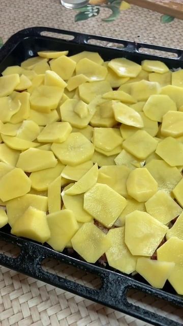 КАРТОШКА С ФАРШЕМ В ДУХОВКЕ #вкусно #trending #простойрецепт #ужин #мясо #еда #food #фарш