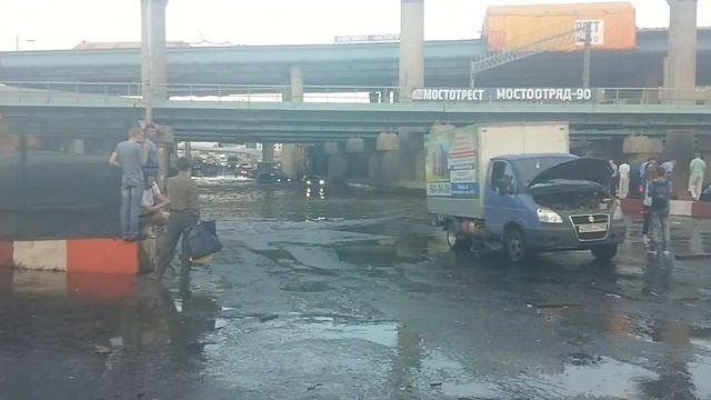 Потоп на шоссе Энтузиастов