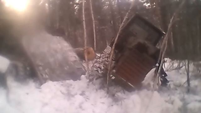 трактор в снегу