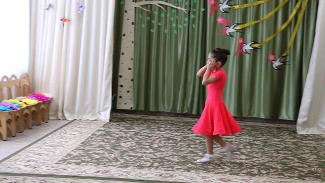 Танец  в исполнении Джаукян Амалии группа №2