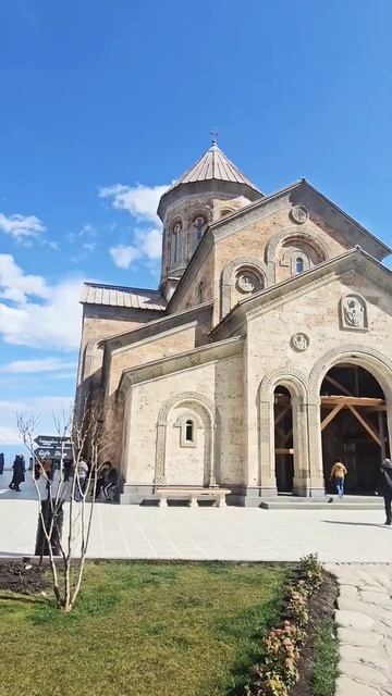 Holy Trinity Cathedral - Tbilisi #Georgia