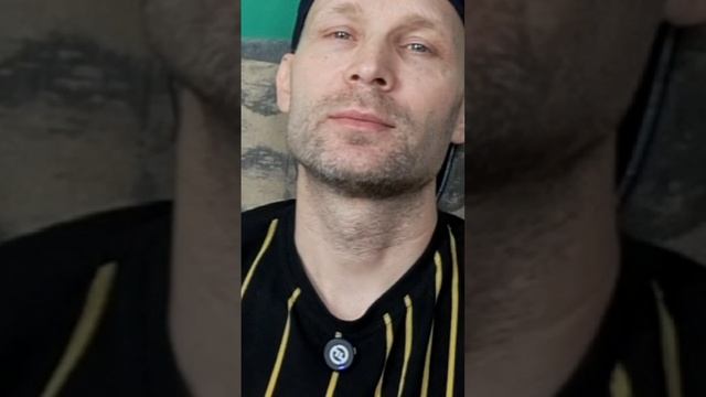 ЮРИЙ ГОЛД