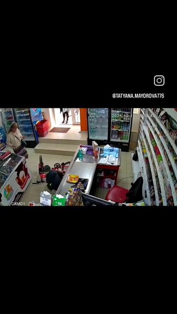 Сходил за хлебушком сынок 🤣