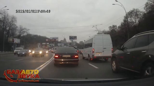 Видеорегистратор Prestigio RoadRunner 500