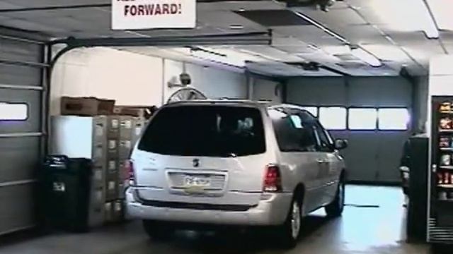 A Northeast Lincoln Mercury IntroVideo Tour for use on its Web Site