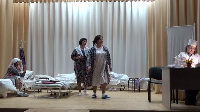 Томбарлы авылы мәдәният йортының "Тамаша" театр коллективы Туфан Миңнуллинның "Әниләр һәм бәбиләр"