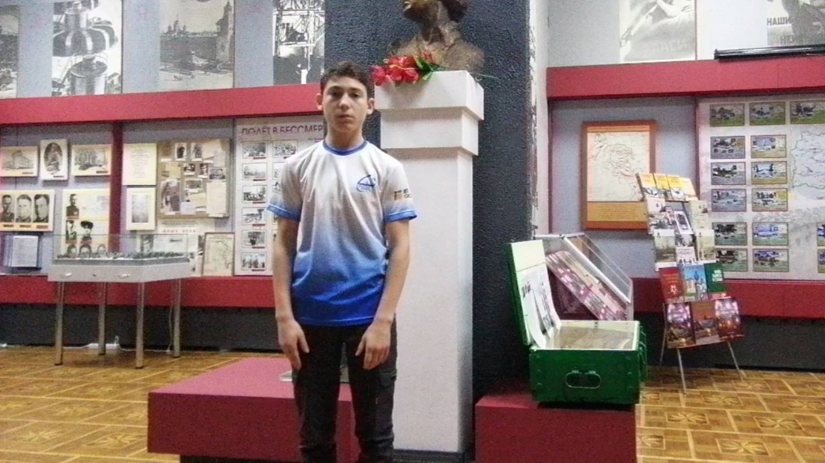 Мы о войне стихами говорим