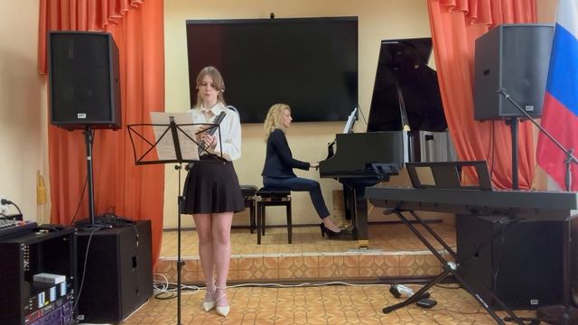 А.Бабаджанян Ноктюрн( переложение И.Границкого, Е.Зобкова)
Исполняет Банделюк Анастасия (мелодион)
