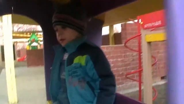 Забрал мальчика с садика. Назар фразирует