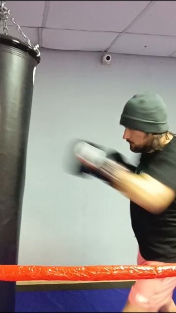 Добрый вечер!
Мы как всегда 💪🥊
Работаем💪🥊🥊🥊
https://t.me/box_zayakinteam