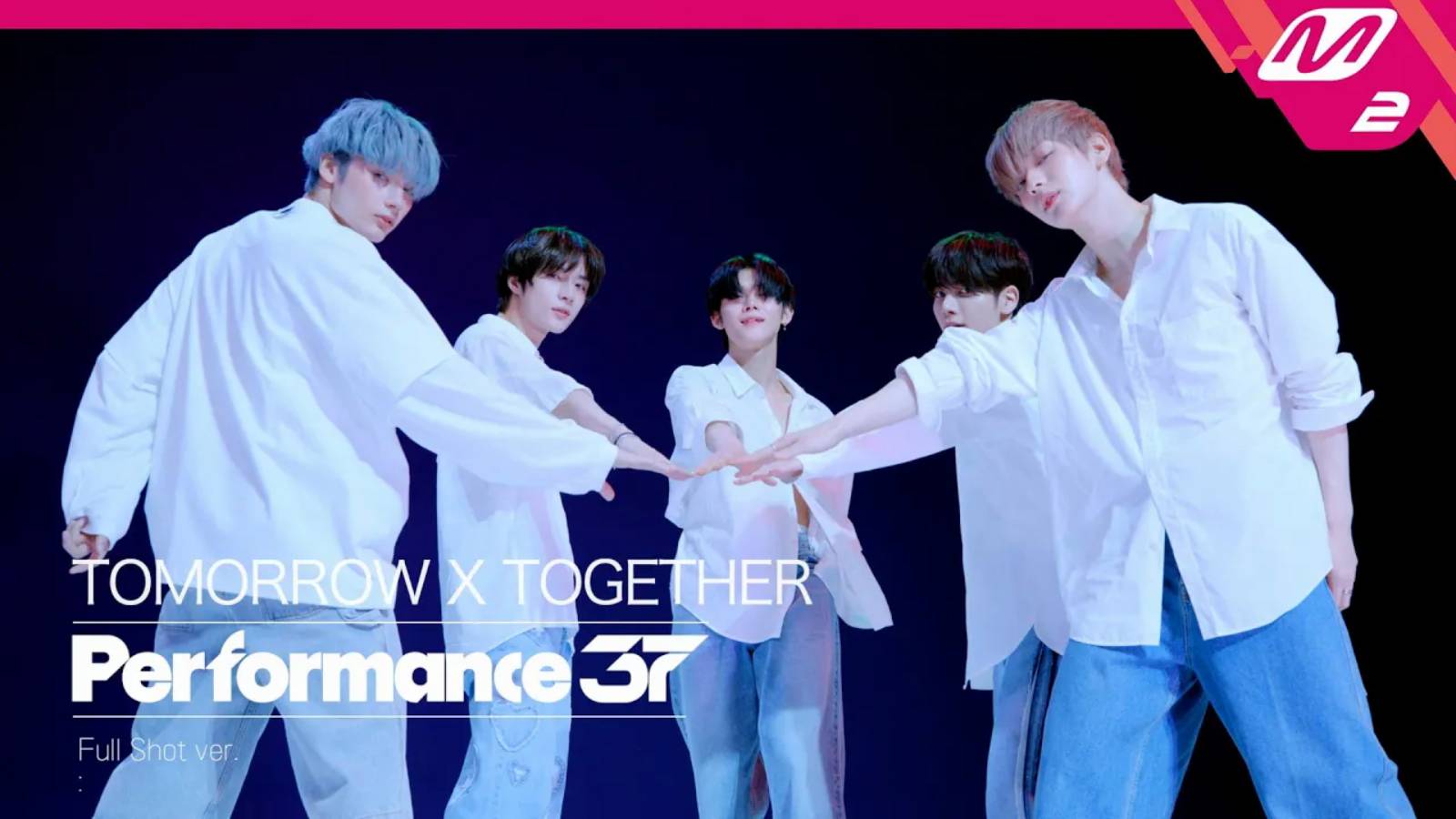 M2 - [Full Shot] TXT(투모로우바이투게더) - 내일에서 기다릴게 (I'll See You There Tomorrow) (4K) l Performance37