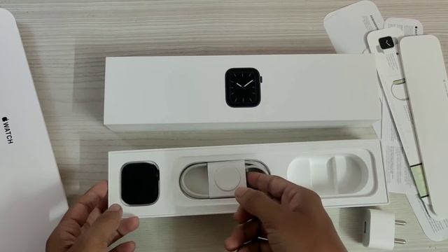 Apple Watch Series 5 40mm  GPS+Cellular Space Gray Aluminium Case With Black Sport Band Unboxing ||