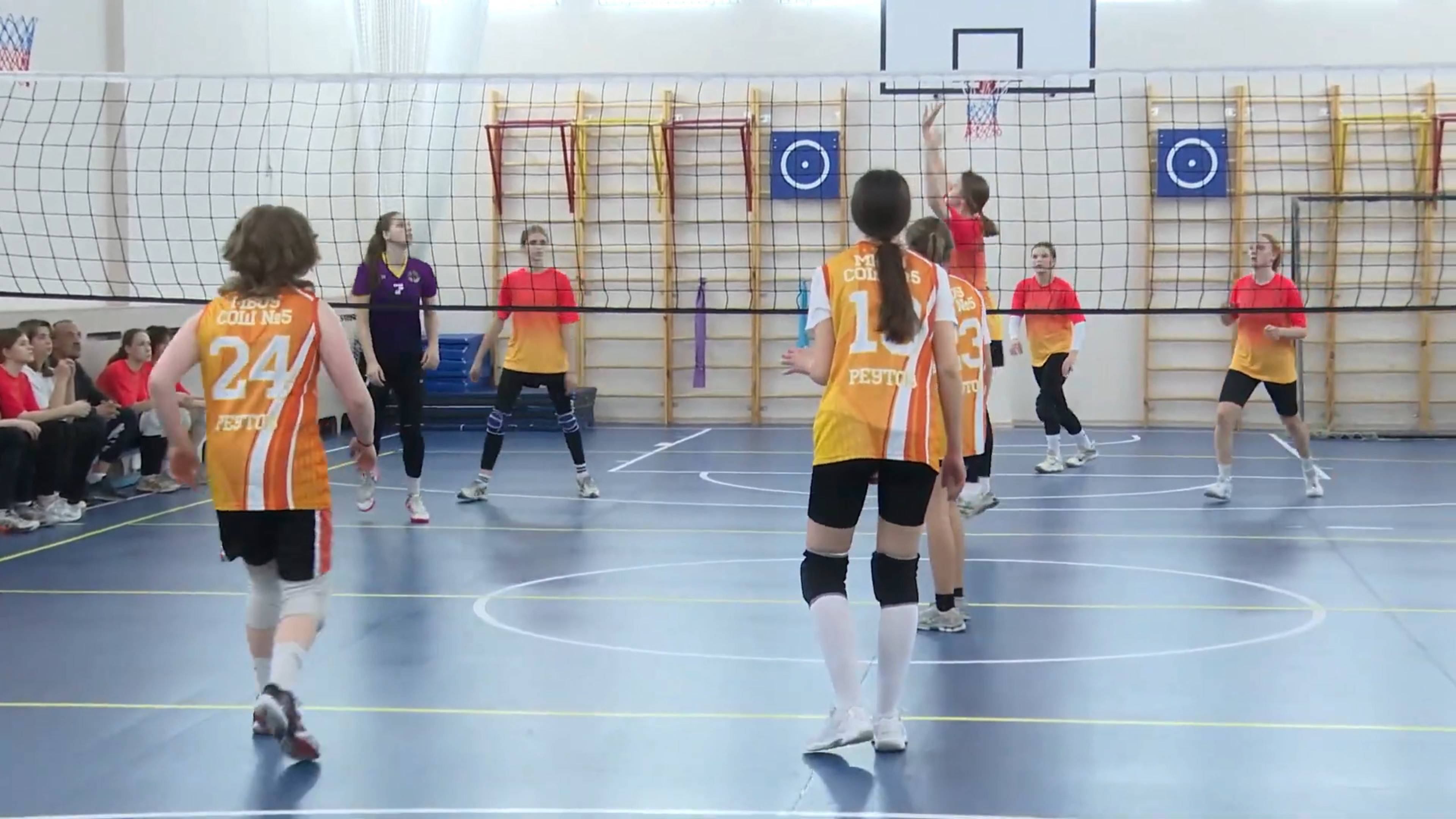 Прошёл финал соревнований Реутовской Школьной Лиги по женскому волейболу 02.03.2025
