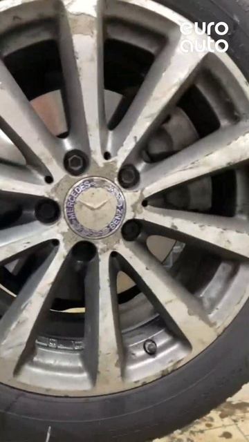 Mercedes-Benz W213. Изношена шаровая, тормозной пыльник прогнил, рычаг не протянут.