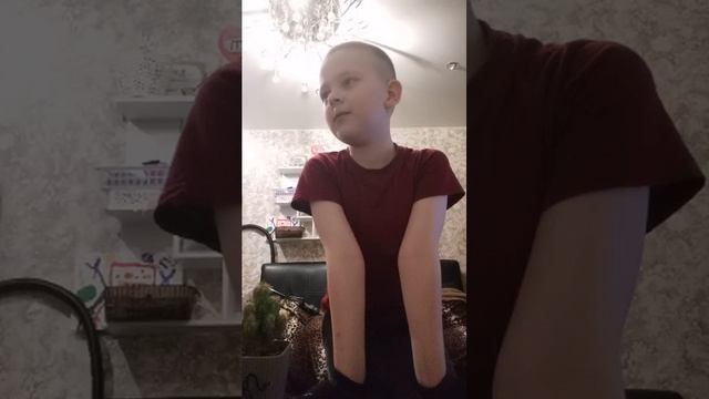Я вам покажу лайфхак как сделать мороженое из  сока и что-то покажу