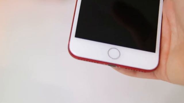 Apple IPhone 7+ unboxing red