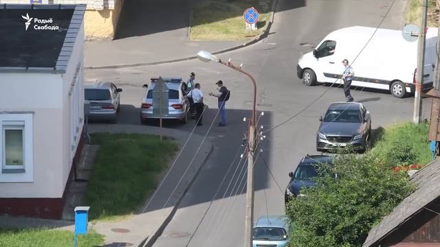 Жонкі палітвязьняў пад сьценамі СІЗА ў Гомлі
