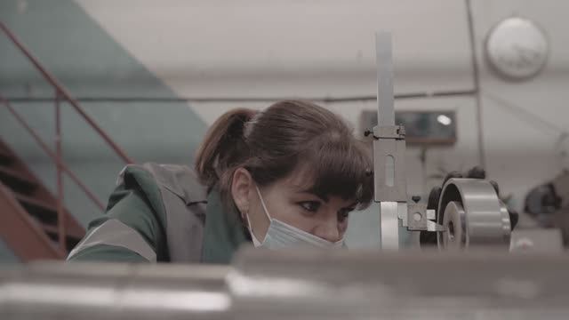 РАЗМЕТЧИЦА - моя профессия на заводе