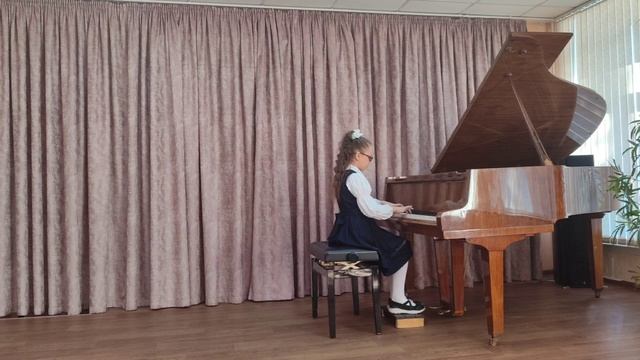 Веневцева  Анастасия,  фортепиано,  9  лет