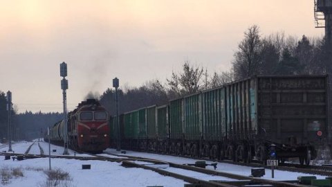 Скрещение грузовых поездов Meeting of two freight trains