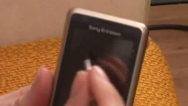 Preview: The Sony Ericsson G700 and G900 from Shiny Media