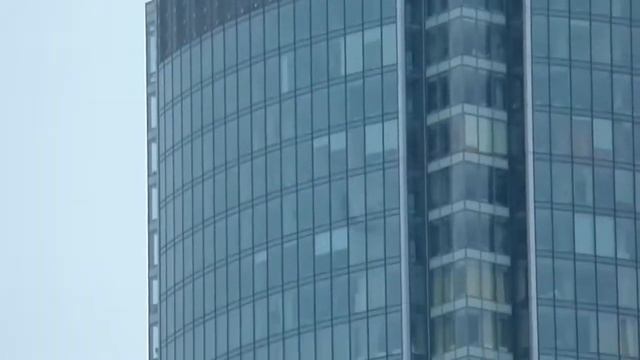 Небоскреб в центре Екатеринбурга, высоцкий во всей своей красе.