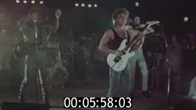 Группа Стаса Намина ЦВЕТЫ. "Я не сдаюсь". Олимпийская деревня 1988 г.