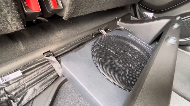 Kicker 10” Hideaway Subwoofer Colorado ZR2
