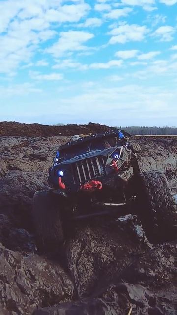 Super Power RC Jeep Wrangler JK Rubicon Full Custom Hobbywing Fusion SE system.