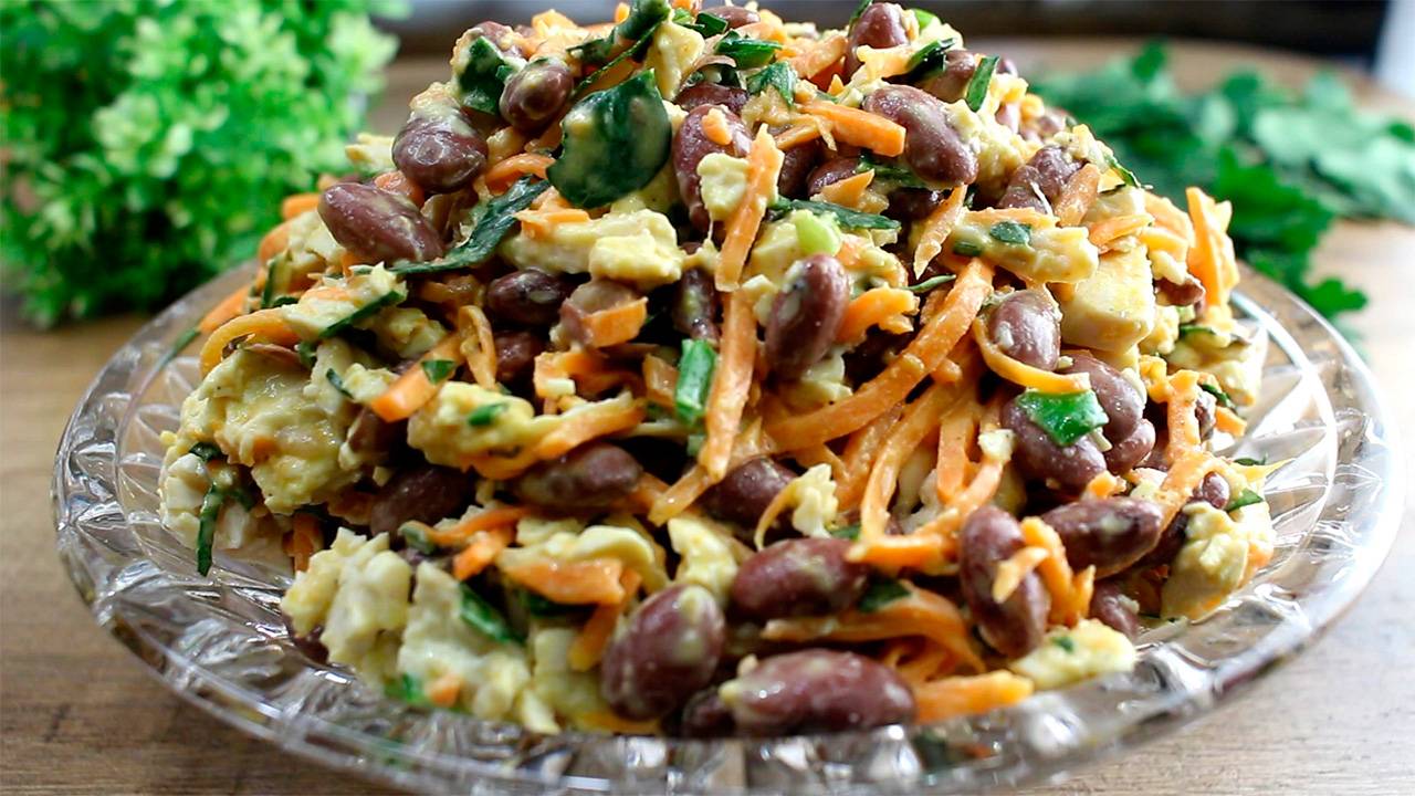 Вкусный салат с фасолью! Всё нарезали, смешали и Салат готов! Простой и Быстрый рецепт