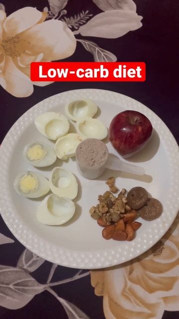 Low-carb Diet One Sq Isolate Protein One Apple Three Egg Whites One Whole Eggs Or Almonds Walnuts