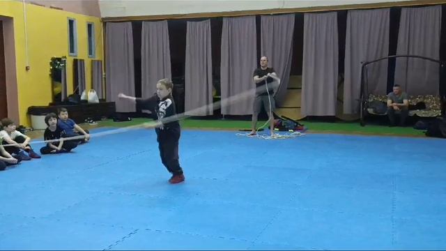 Дети, сборы, прыжки, упражнения на тайминг. Тренер Потапов Денис Сергеевич