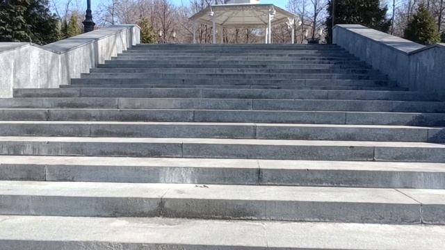Я посылаю Вам по капелька тепла, Добра. Любви и вдохновения!! Пусть удаются все ваши дела. !!!.