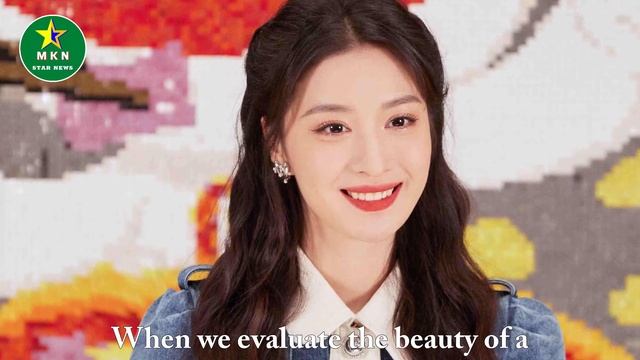 Wang Churan was spotted on a plane without makeup, and netizens made sharp comments!