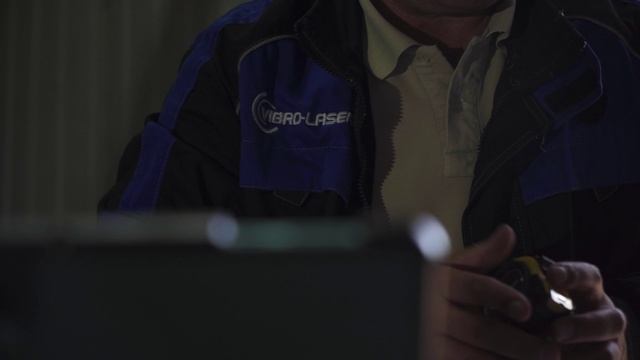 Измерение несоосности с помощью лазерного уровня