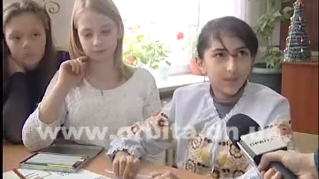 Школярі Красноармійська (Донецька область) збирають батарейки