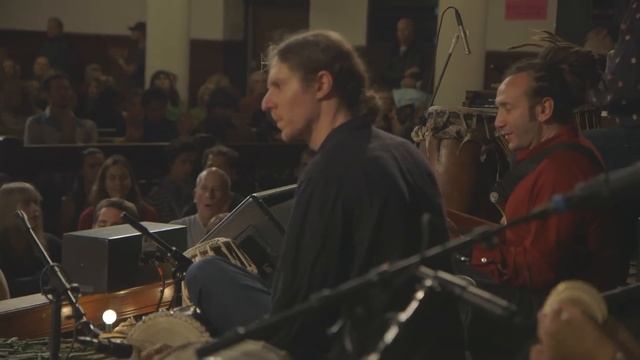 Om Namah Shivaya - Krishna Das Live! Songs With Lyrics