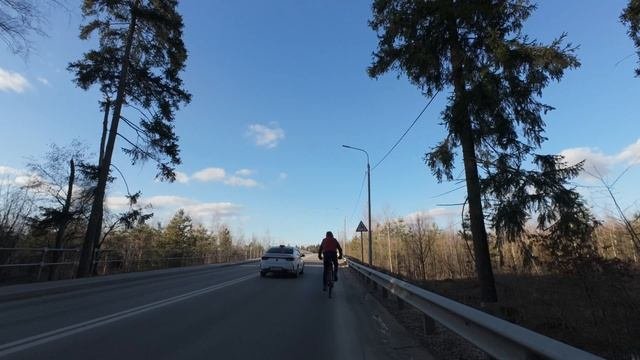 ВЕЛОПОКАТУШКА В ЛЕСУ ер2