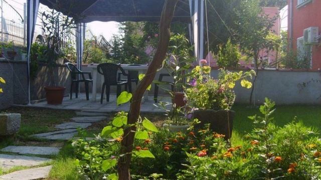 Kyshta Za Gosti Venera - Hotel in Hisarya, Bulgaria