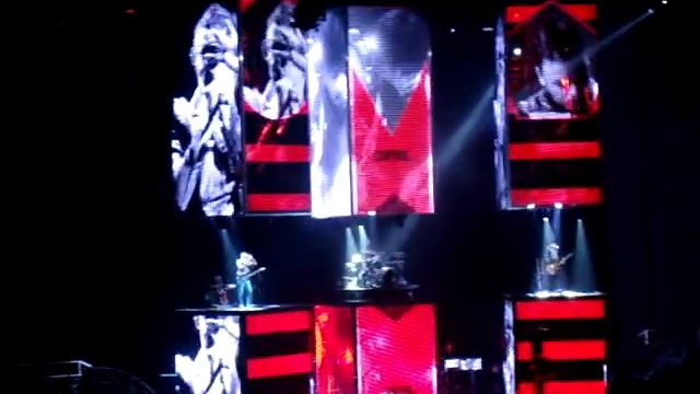 Muse: Intro + Uprising [Pavilhão Atlântico] - 29.11.09