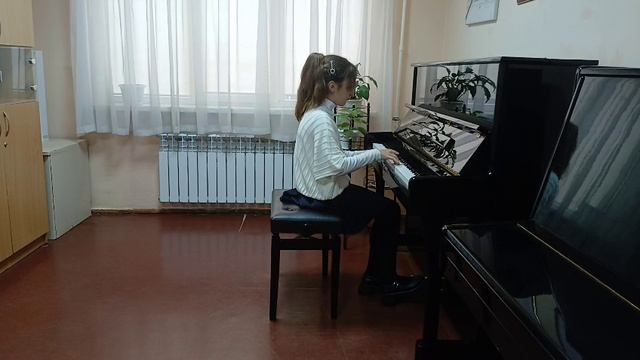 Мустафаева Сафие - В.Коровицын У вечного огня, 11 лет,фортепиано, СДМШ №5, Абдулкадырова И.А..mp4