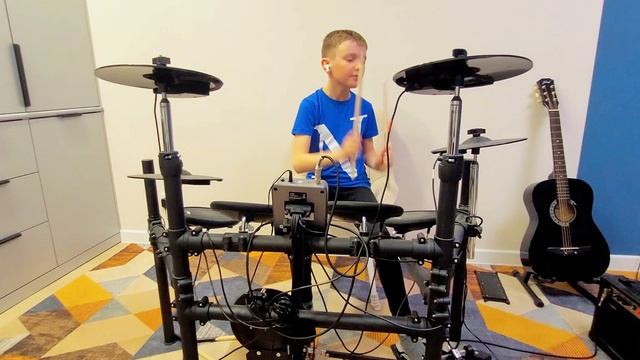 Nirvana "Smells like Teen Spirit" Дмитрий Волков на барабанах