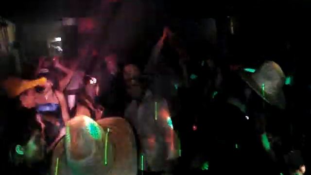 dj yoki luz y sonido salvaje